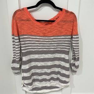 Express 3/4 length sleeve sweater. Light material. Coral, grey and white